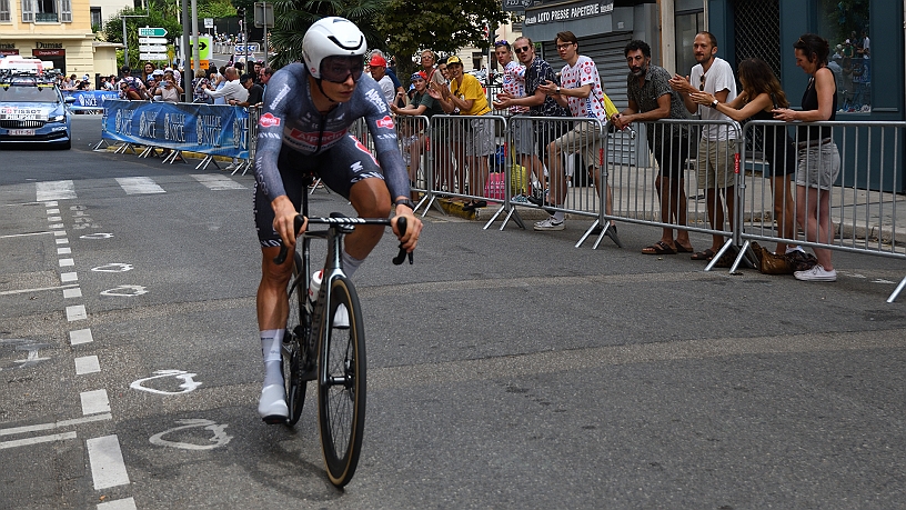 Jasper PHILIPSEN.jpg - Jasper PHILIPSEN velocista belga, ha vinto la Milano Sanremo nel 2024, per ora 9 tappe al Tour e la maglia verde nel 2023.